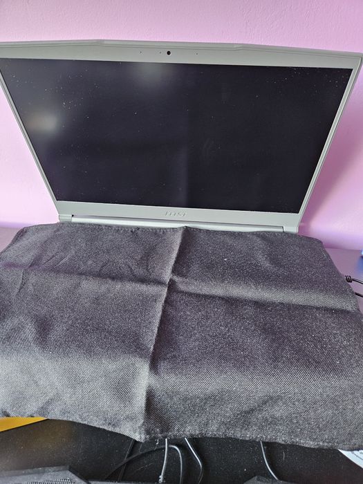 Pokrowiec na laptopa