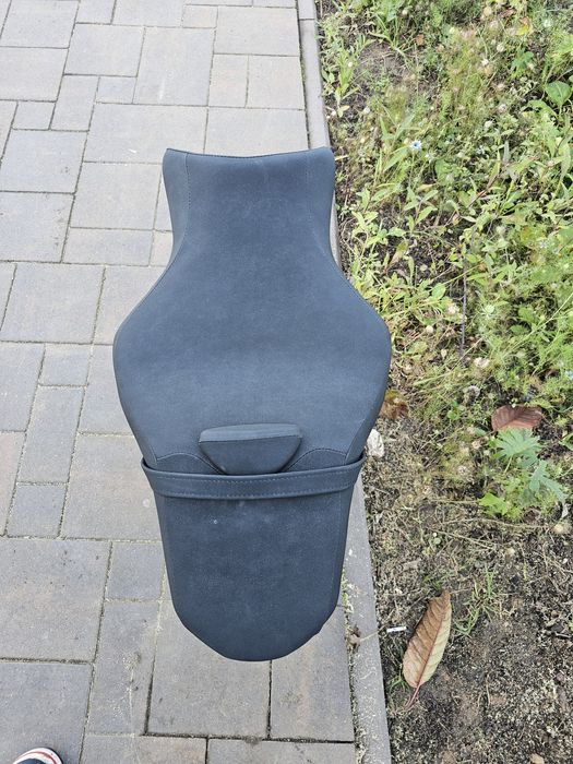 Siedzenie kanapa Yamaha MT10 2024