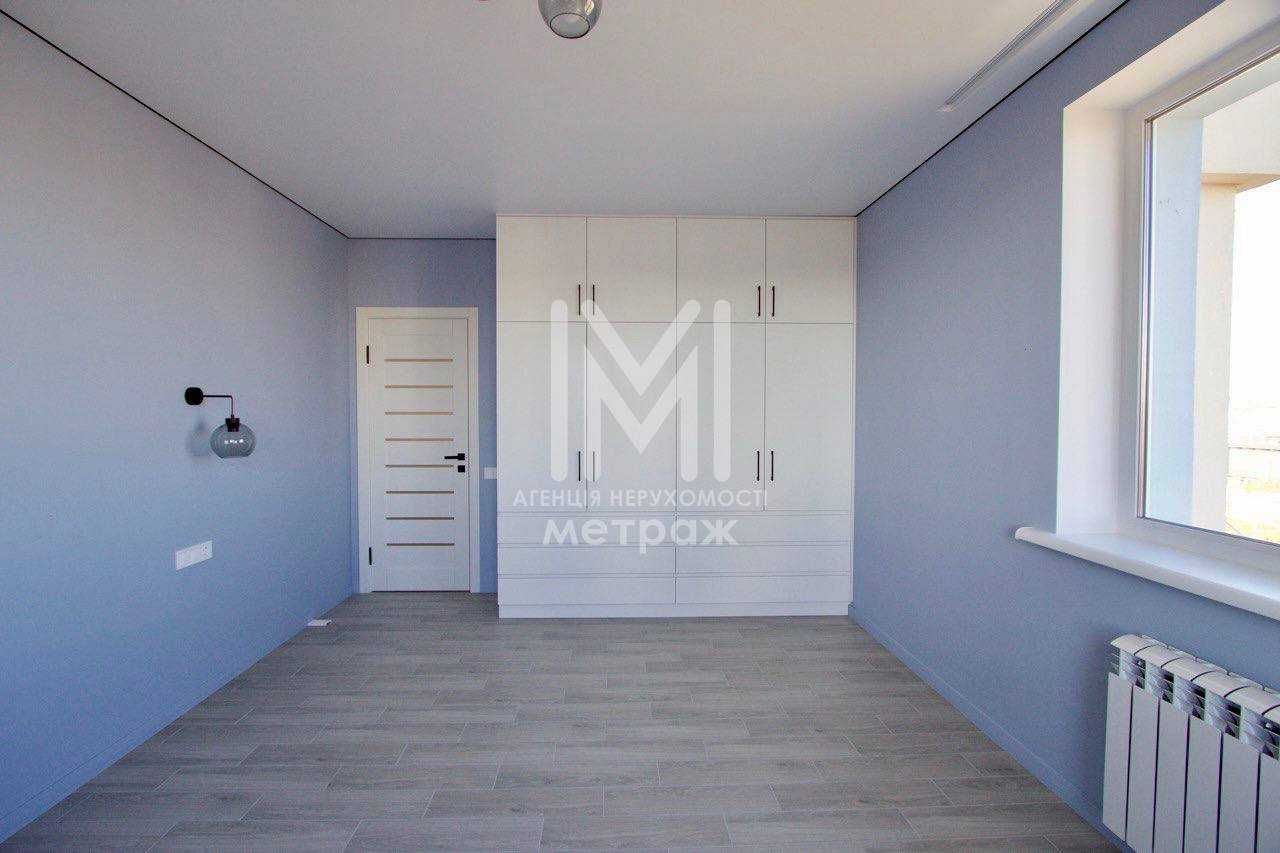 Продается уютная 2-комнатная квартира в ЖК Левада 1 (код 15633)