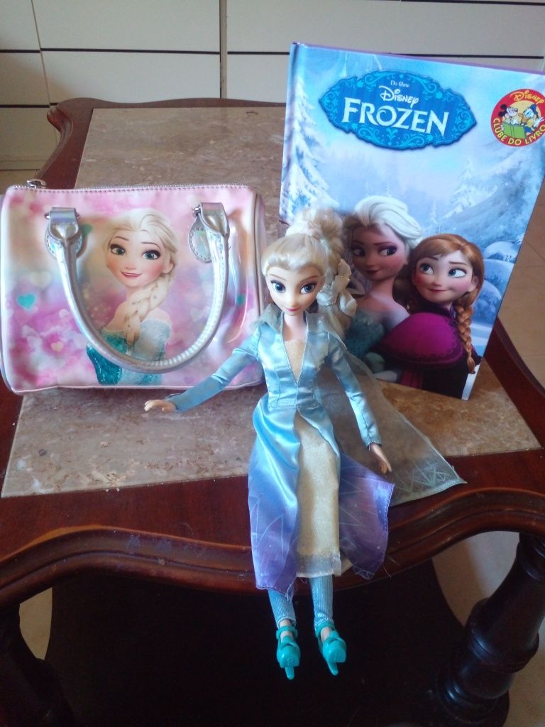 Boneca FROZEN com musica+mala+ livro