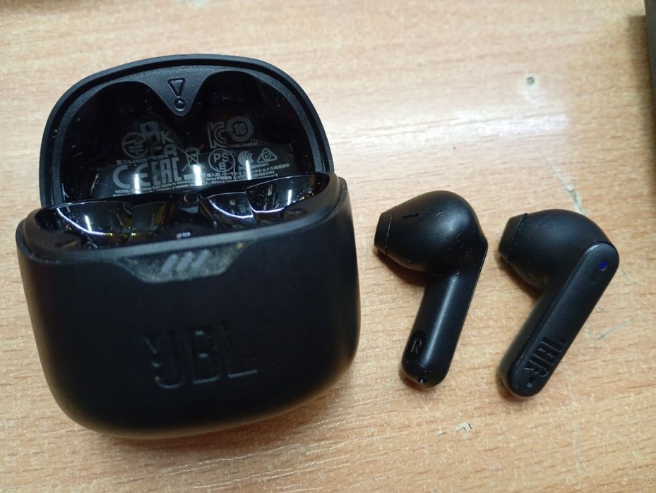 Słuchawki JBL Tuner Flex ładowarka Komis Madej Tarnów