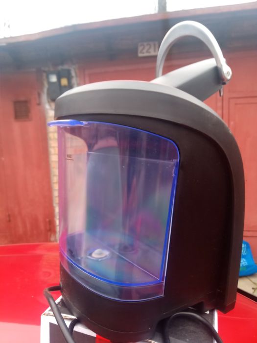 Продам кавоварку таурус.