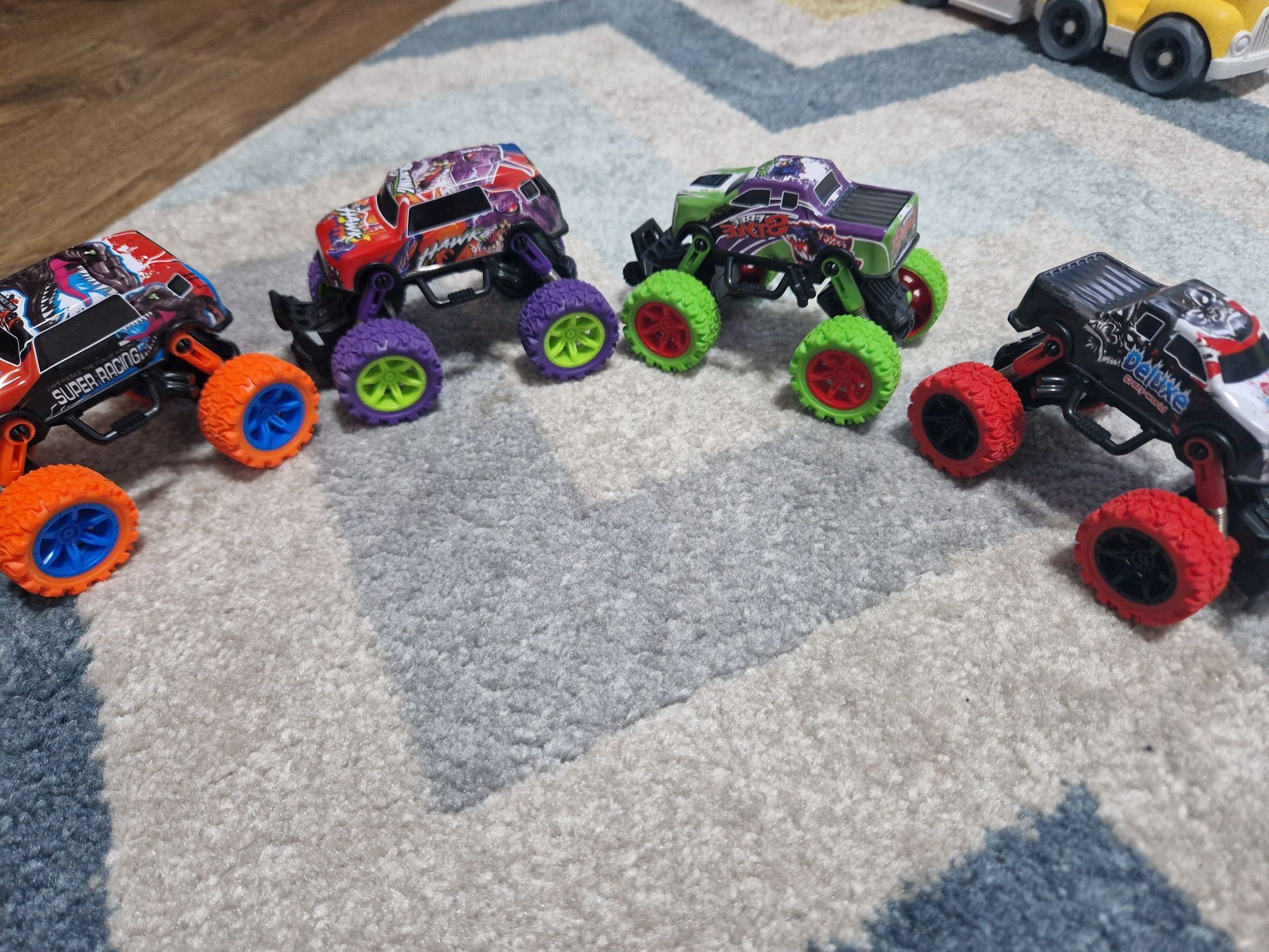 Monster truck 4 sztuki