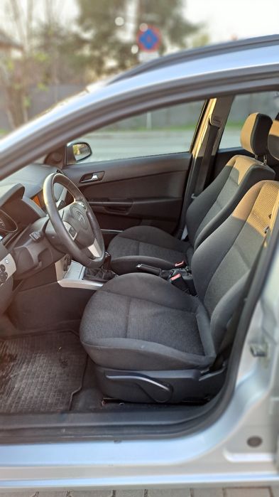 Opel Astra 1.7 125KM ekonomiczna godna polecenia