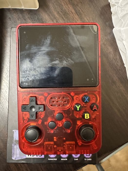 Consola portatil com jogos