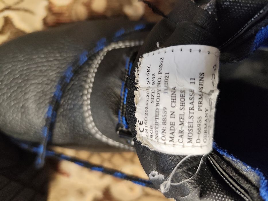 Продам робочі черевики 43р.