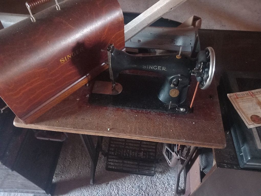 Maquina de costura Singer