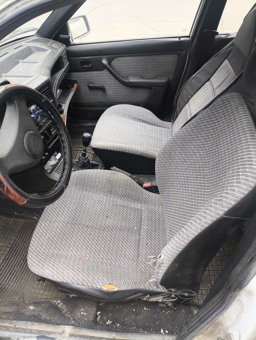 Продавця Opel kadet