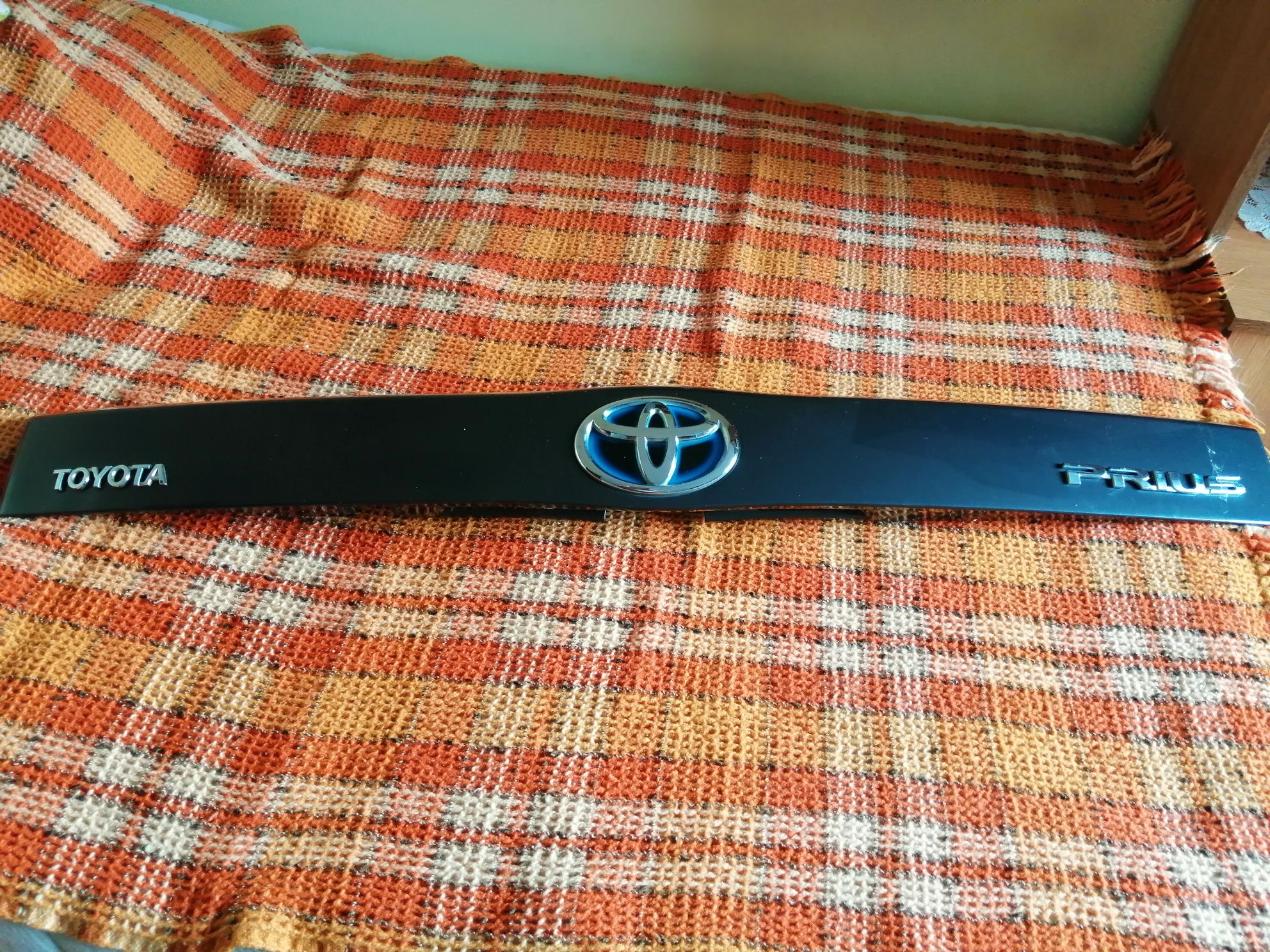 Listwa toyta prius hybryda