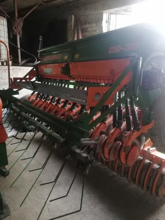 Agregat uprawowo siewny AMAZONE KE3000 D9 SUPER talerzowy 3M KUHN