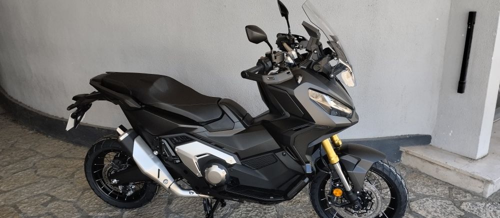 Honda X ADV 750 pouco kilometros