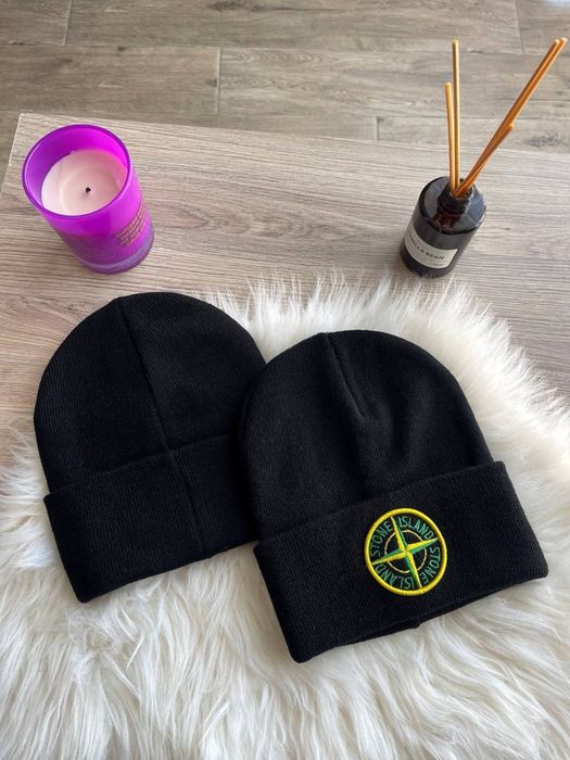 Шапка з брендовим лого