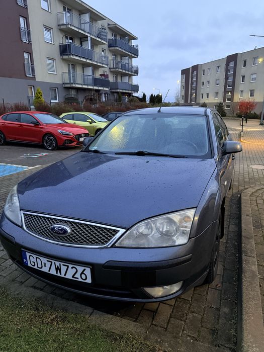 Ford Mondeo 1.8 benzyna