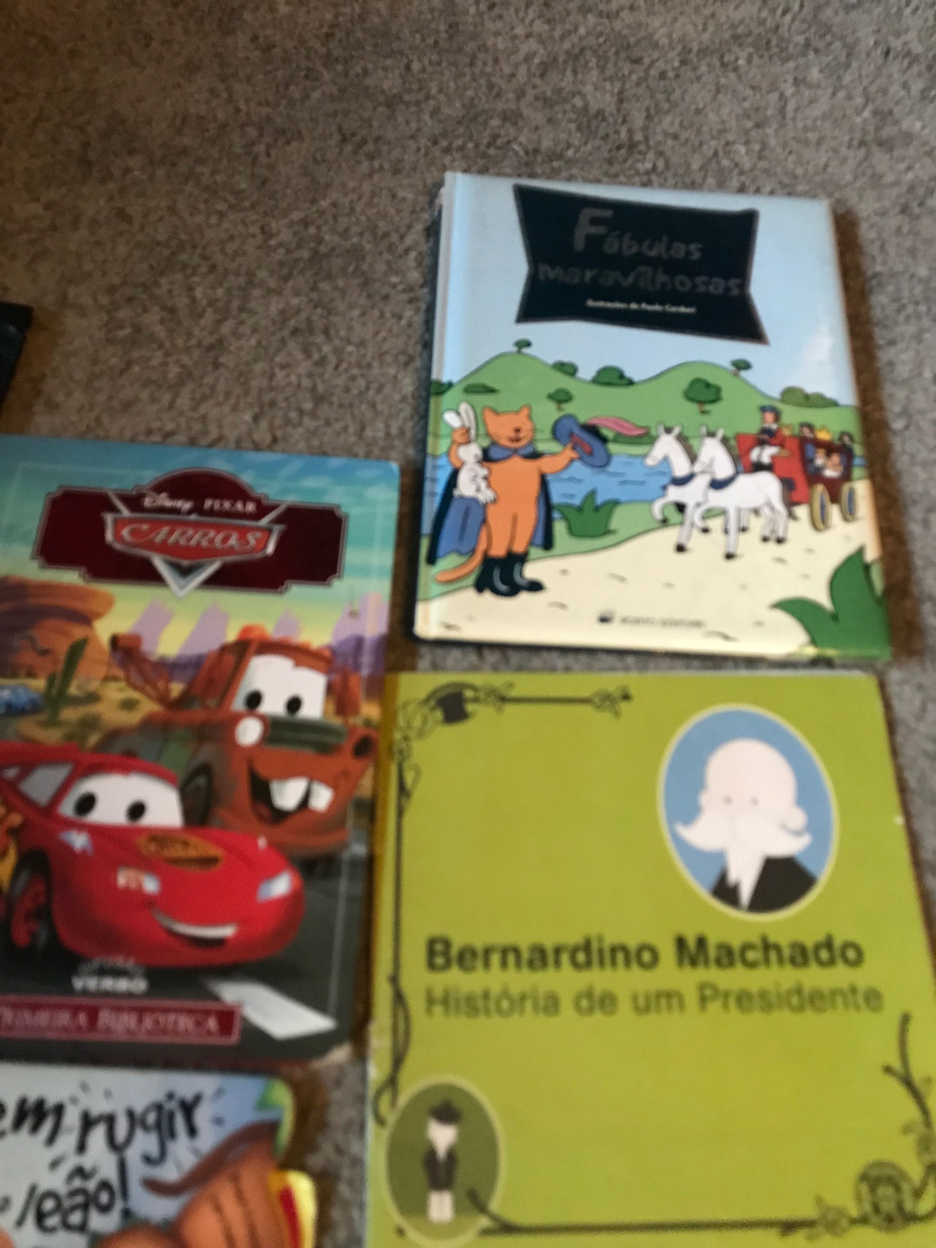Livros infantis com algumas marcas de uso. Todos por 3 euros