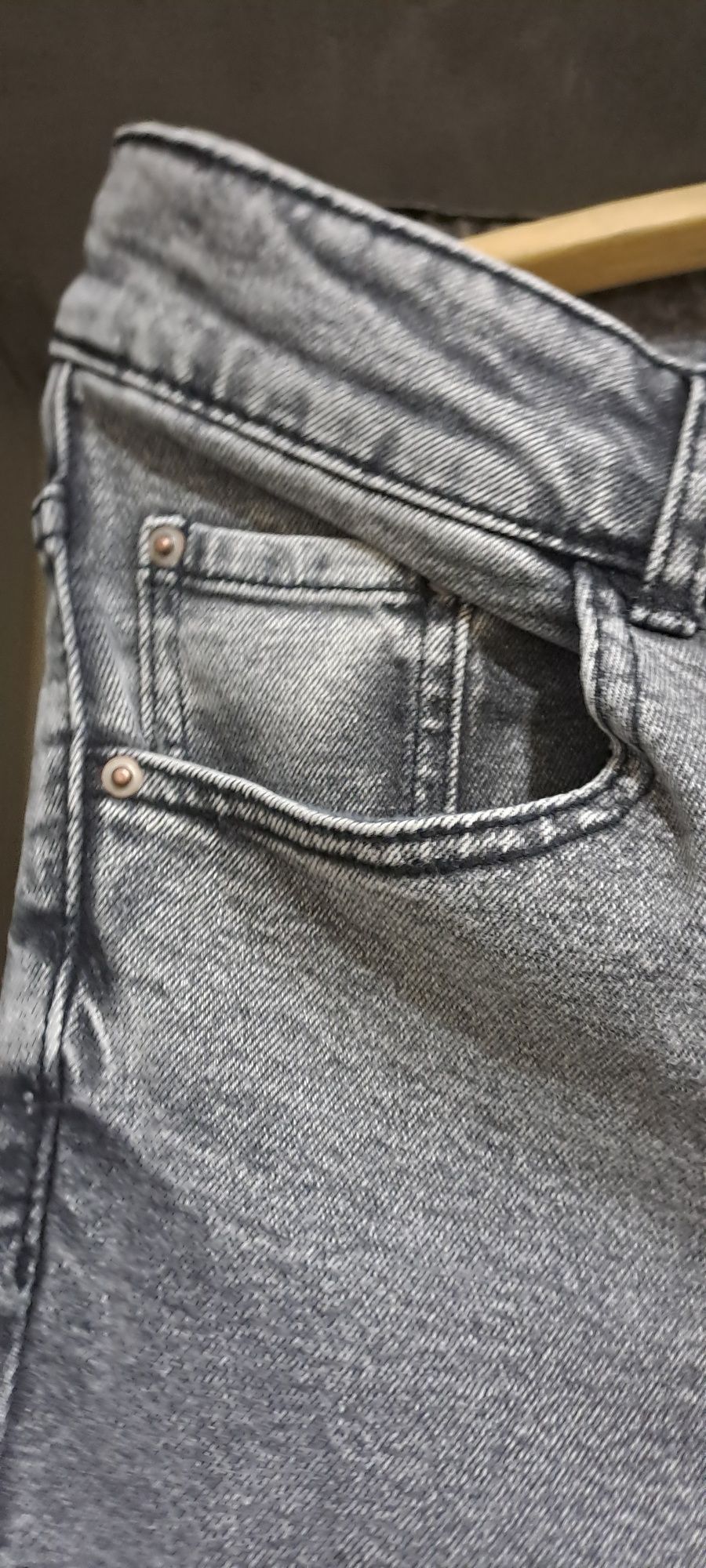 Брендовые мужские джинсы KIABI