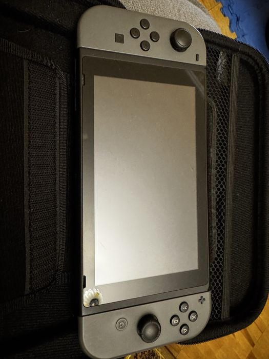 Приставка Nintendo Switch + карта microSD 128gb