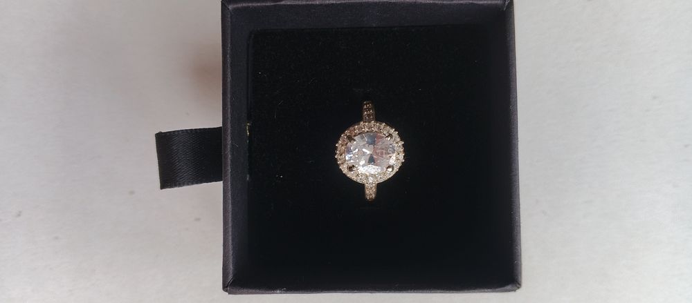 Перстень срібний з білим цирконом, 17 розмір