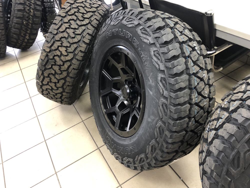 Koła Jeep Wrangler 5x127 9x17 ; opony 35x12,50R17