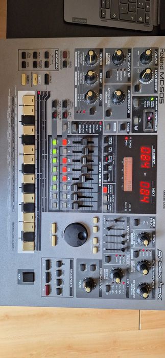 Groovebox Roland MC-505