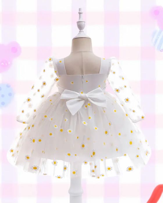 Сукня на рочок в ромашку