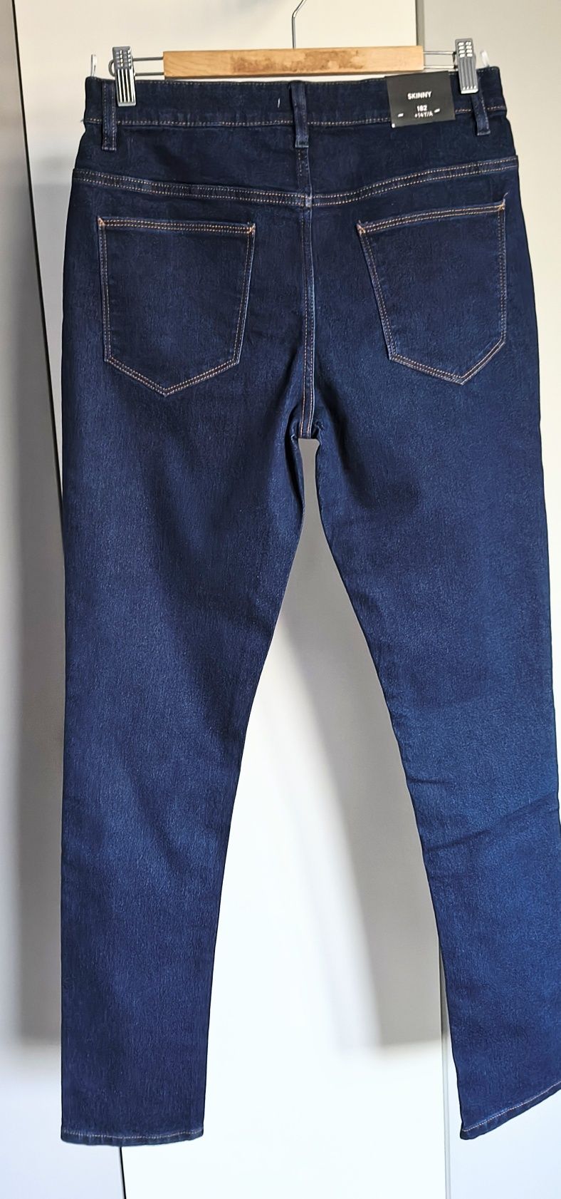 Jeansy chłopięce marki C&A, Slim, nowe, rozmiar 182 cm