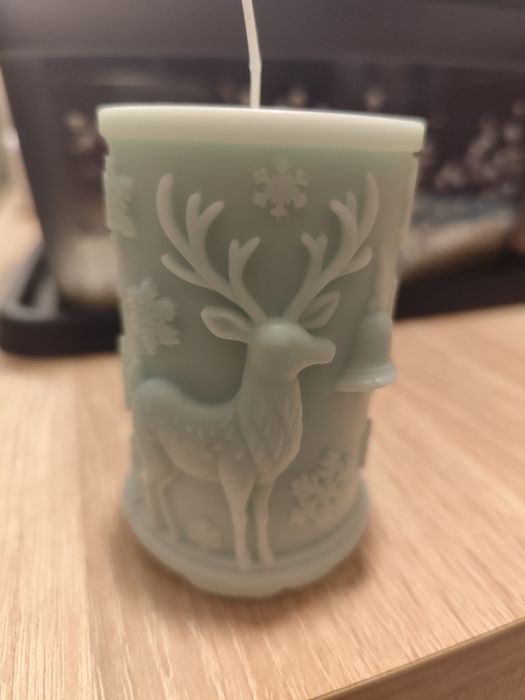 Świeczka z wzorem świątecznym