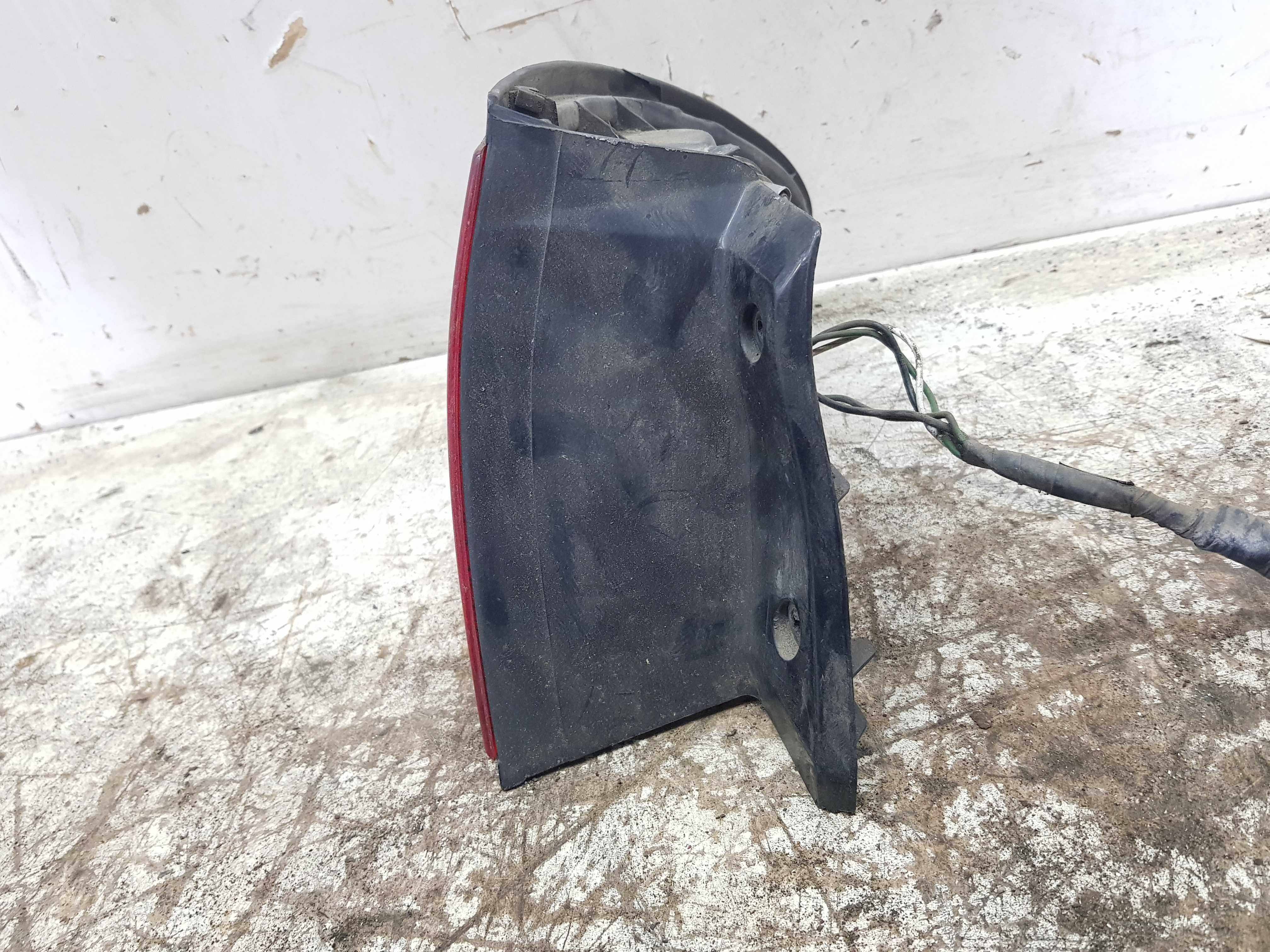 Mazda 323 F Lampa Lewa Tylna Lewy Tył