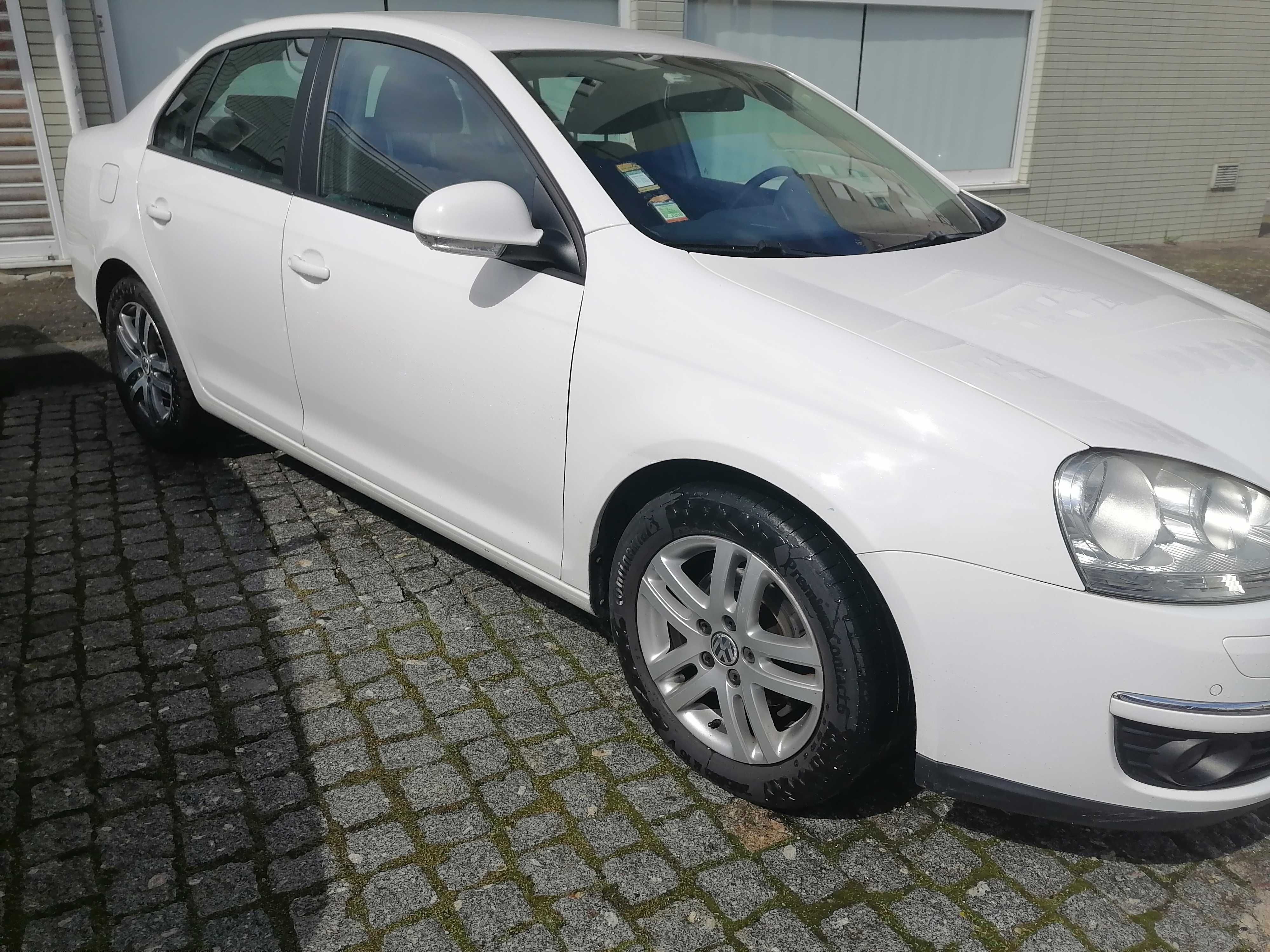 volkswagen vw  TDI 105 cv nacional livro revisões  e 280 000 kms