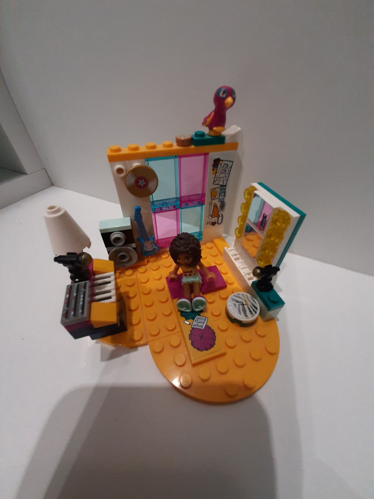 Lego Friends Sypialnia Andrei Papuga Gitara