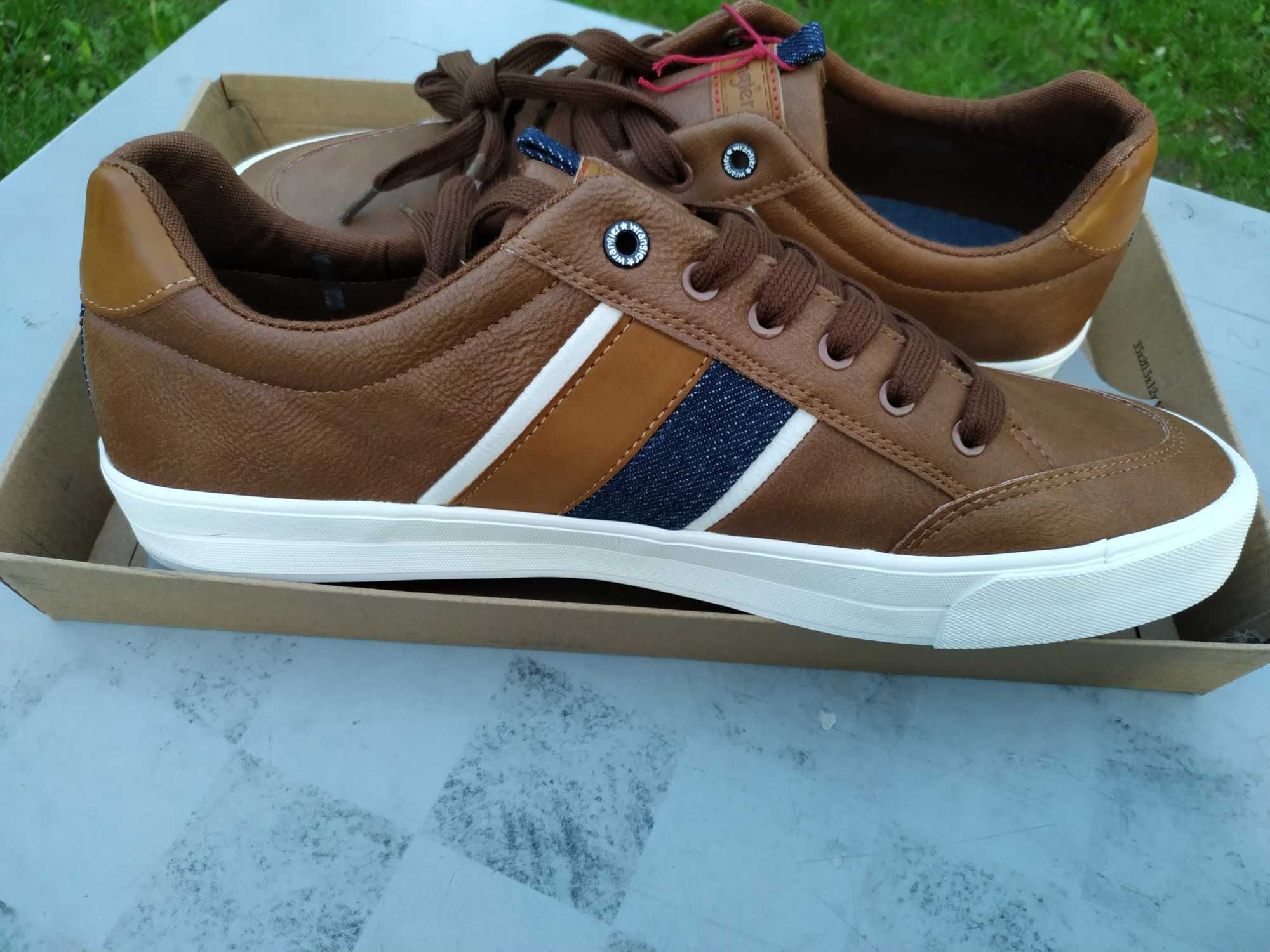 Nowe Sneakersy WRANGLER
Pacific rozmiar 45 Cognac