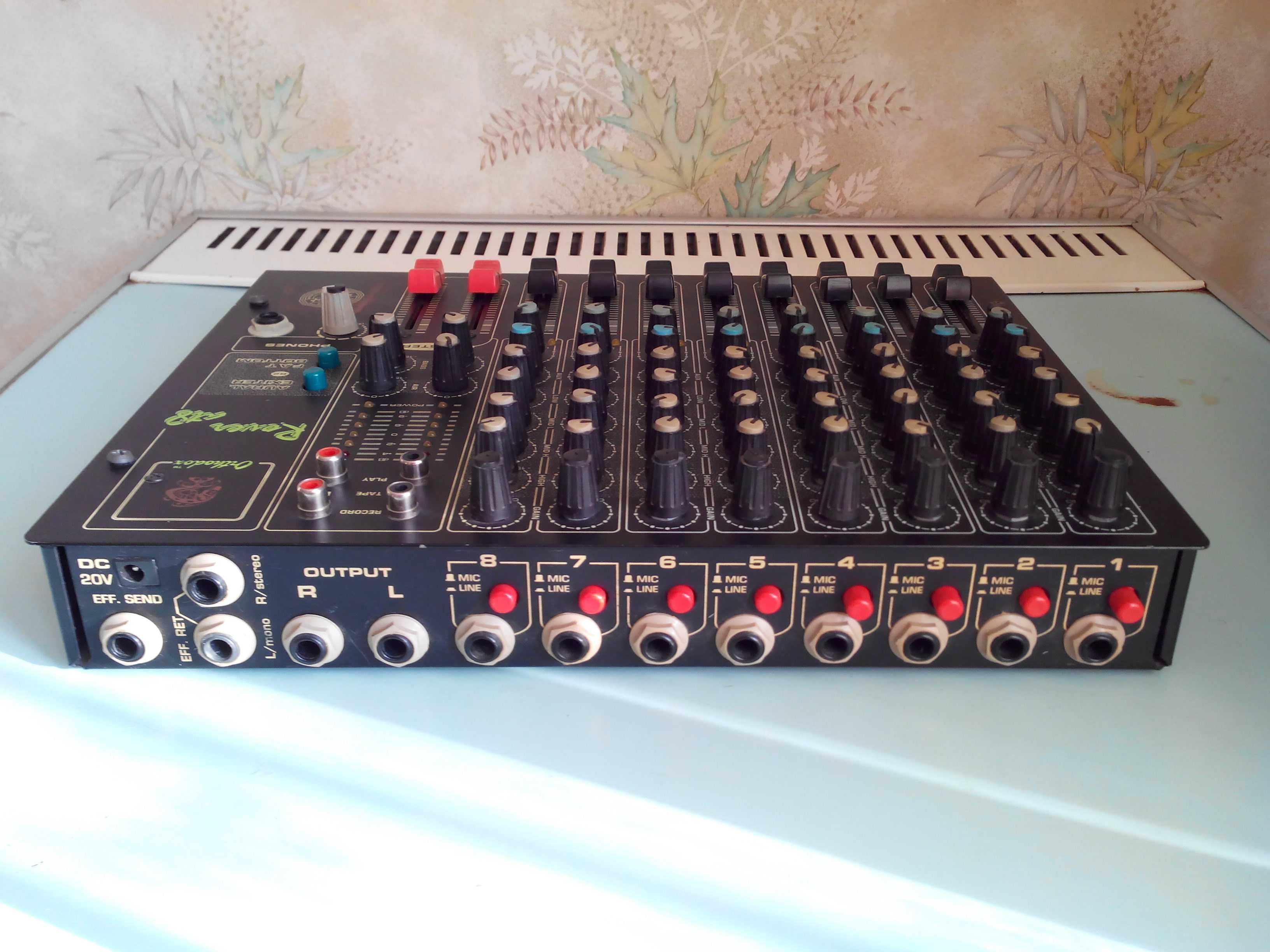 Продам Alesis midiverb 2 - ZOOM 505 - 8 канальн микшер пульт.