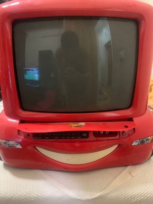Vendo tv com dvd Faisca Makcen