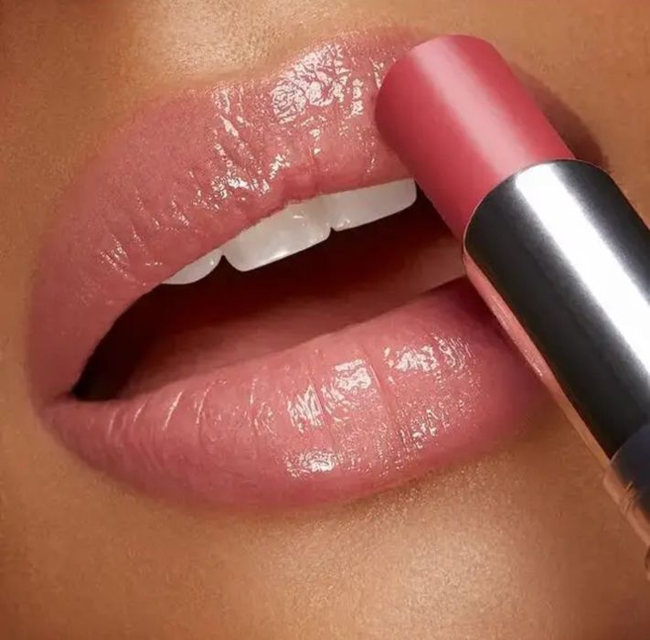 Новый бальзам для губ  Kiko Milano