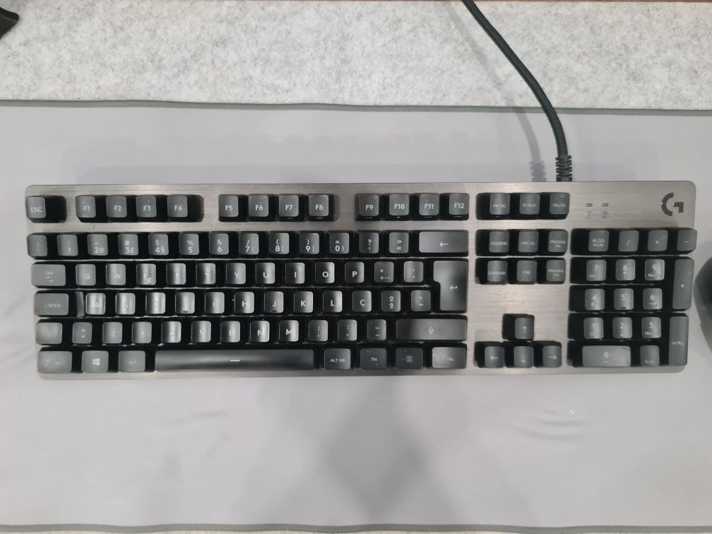 Teclado Logitech G413 Carbon