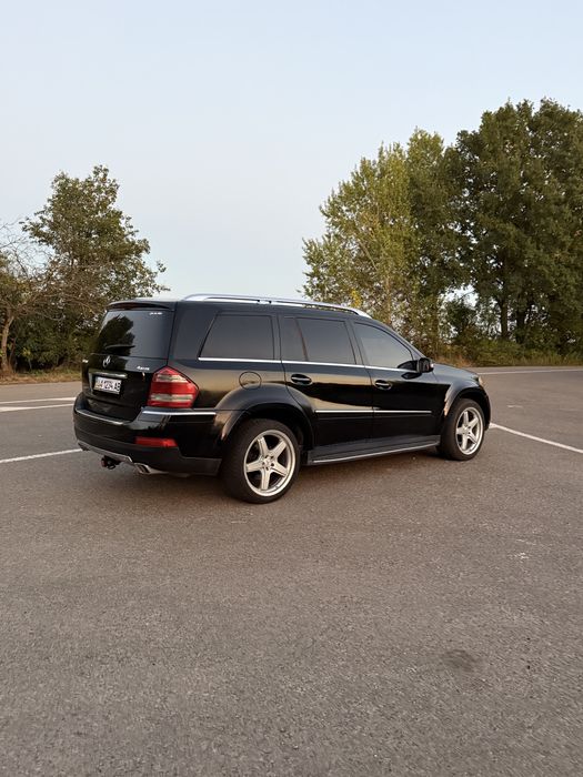 Mercedes Benz GL-Class 550 4-Matik