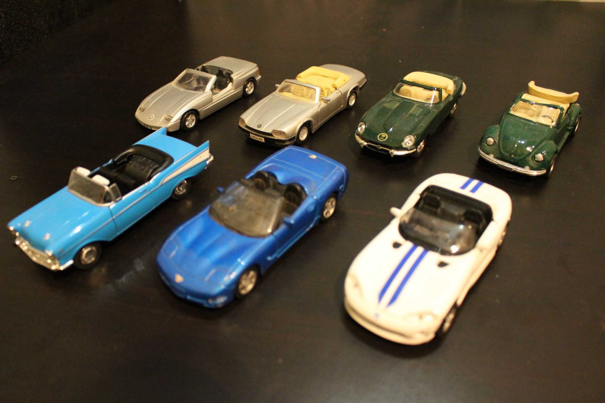 Miniaturas de carros variados 1/38 ; 1/43