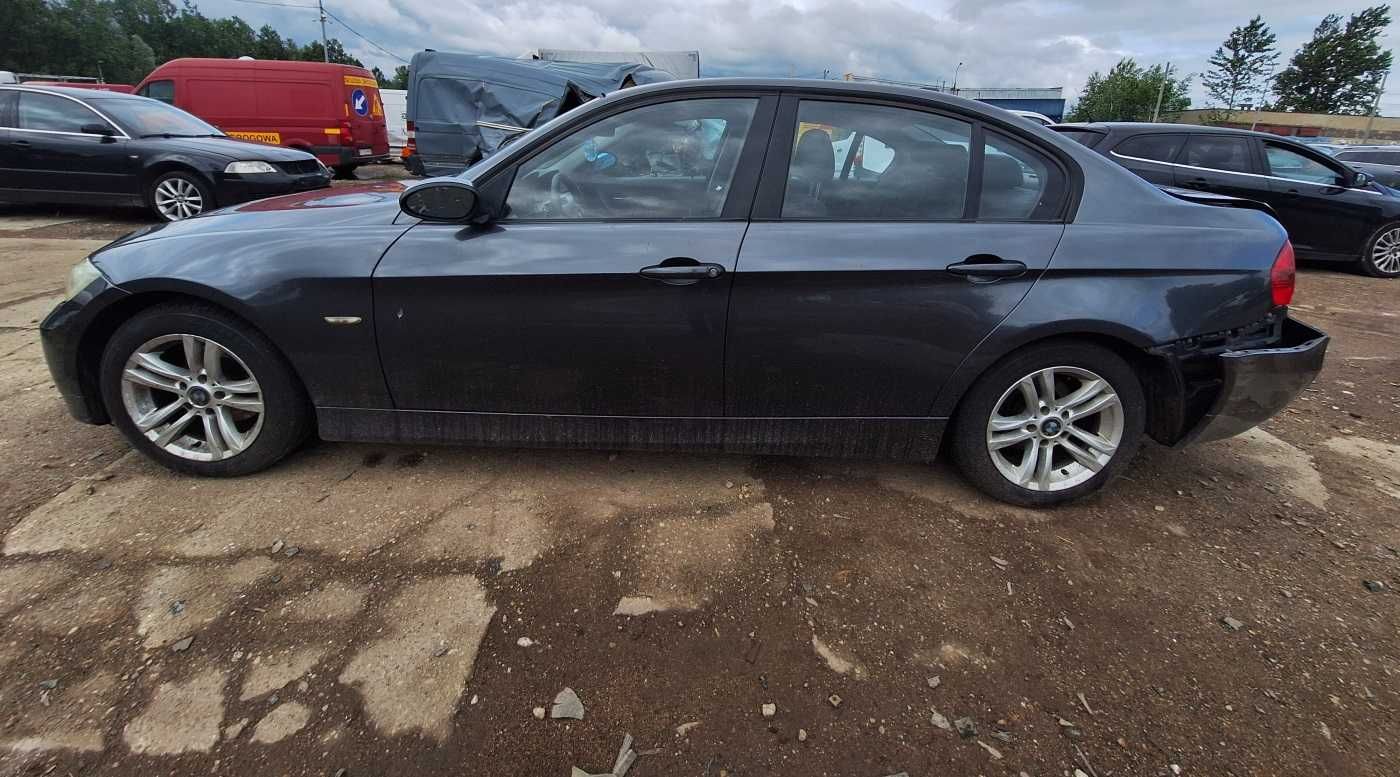 BMW E90 N46B20B N46 2.0i 150KM kolor SPARKLING GRAPHITE A22/7 części