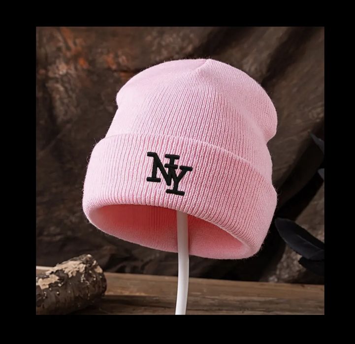 Czapka zimowa NY – modna, ciepła, unisex