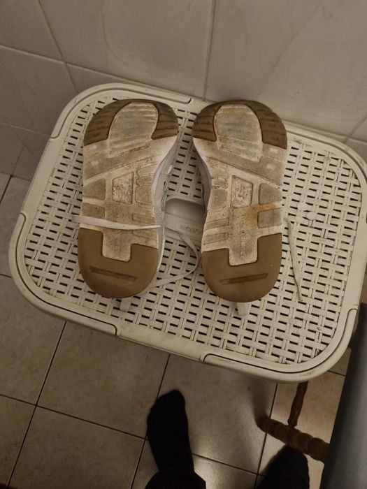 Sprzedam używane buty sportowe New Balance