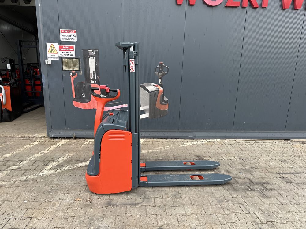 Paleciak elektryczny Linde 240 cm 1000 kg mały zwrotny paleciak