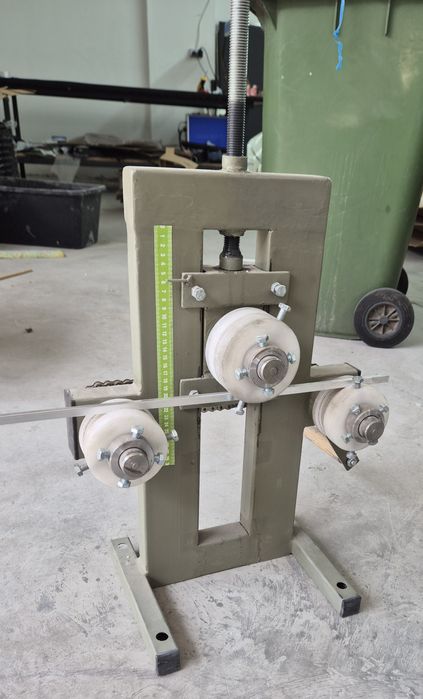 Giętarka do kątowników