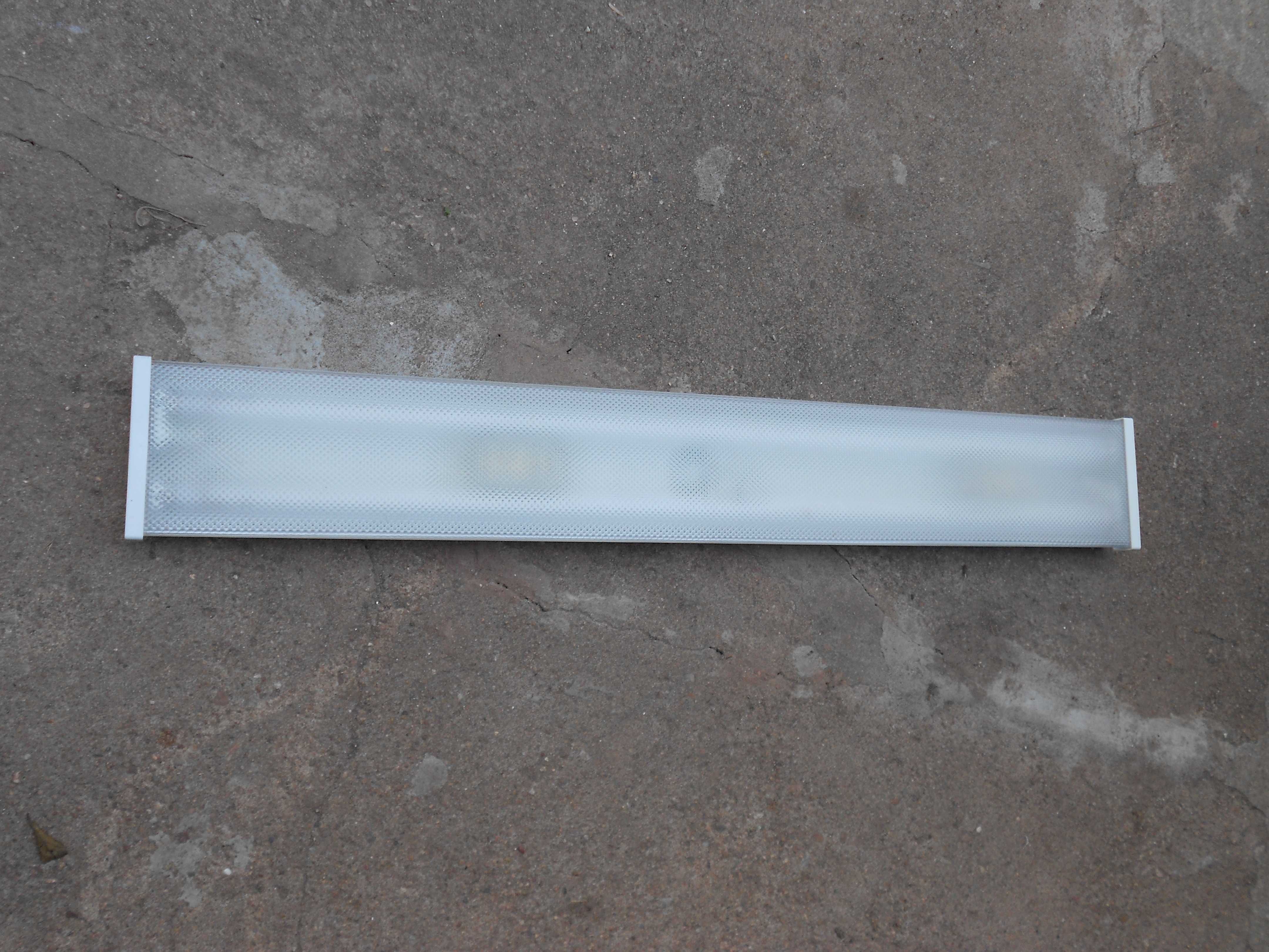 Armadura lampada fluorescente ou led T8 2x1,2m