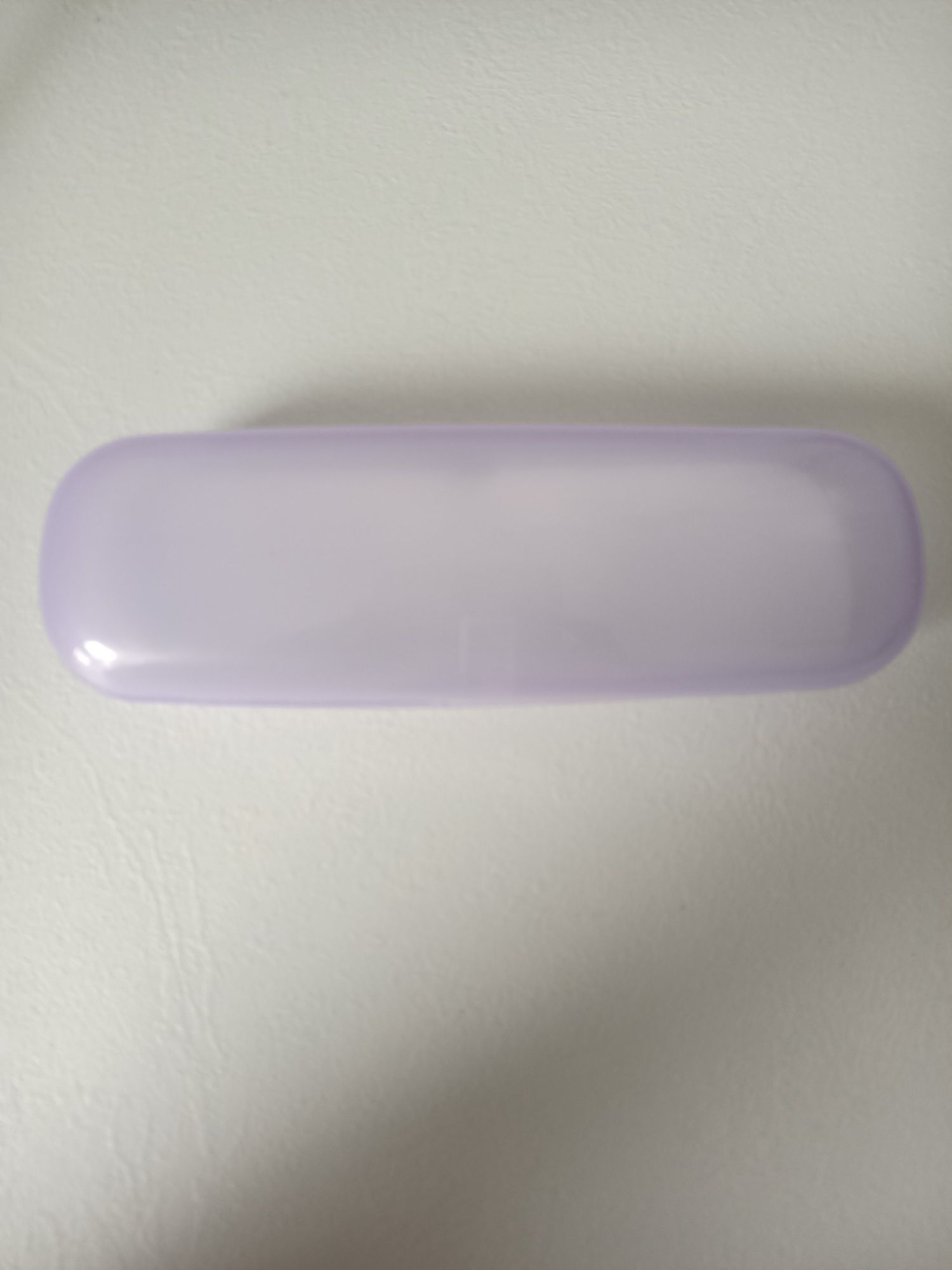 Etui pokrowiec na okulary futeral nowy plastikowy fioletowy