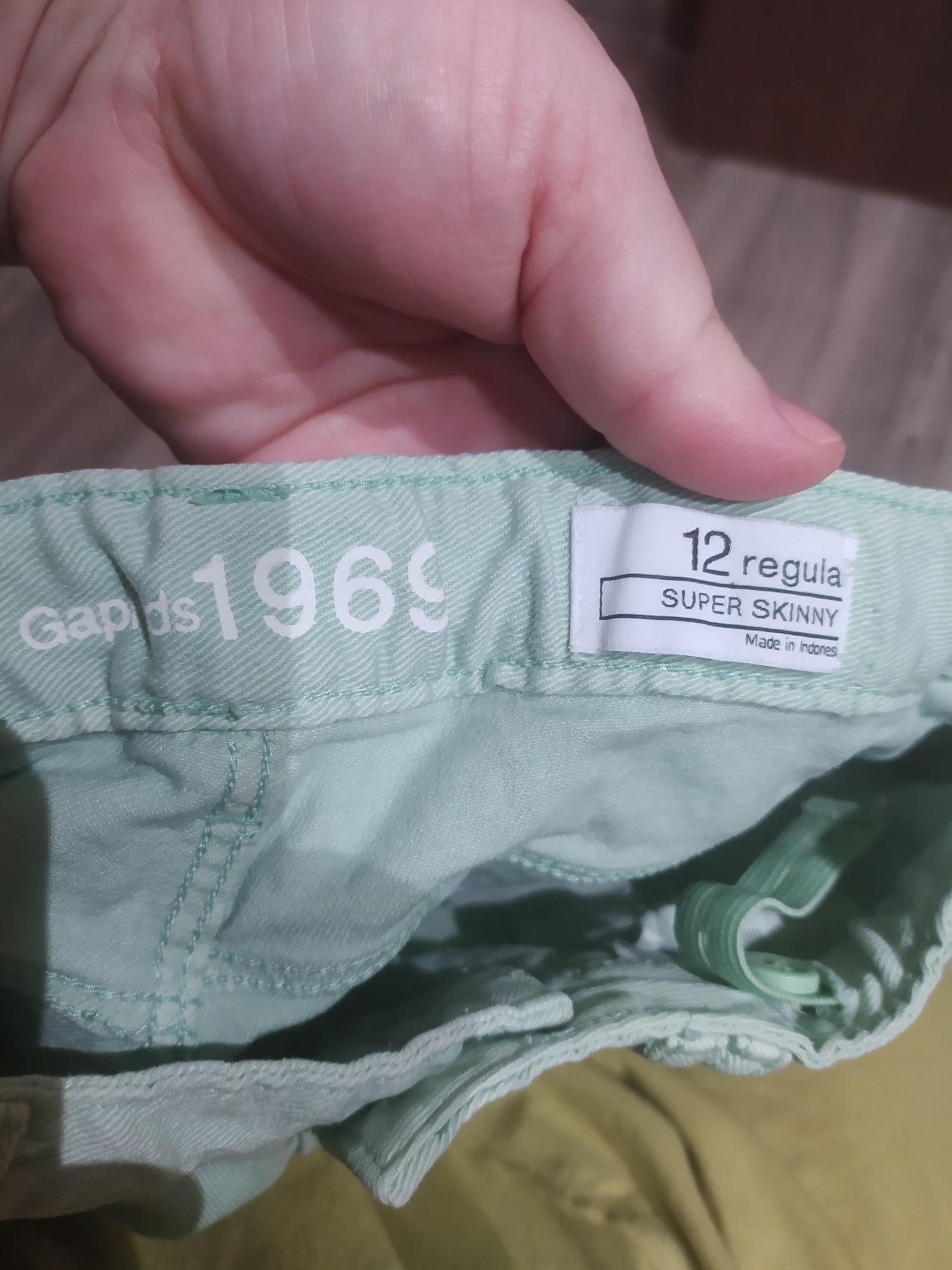 Jeansy dżinsy spodnie bawełniane dżinsowe jeansowe 152 Gapkids