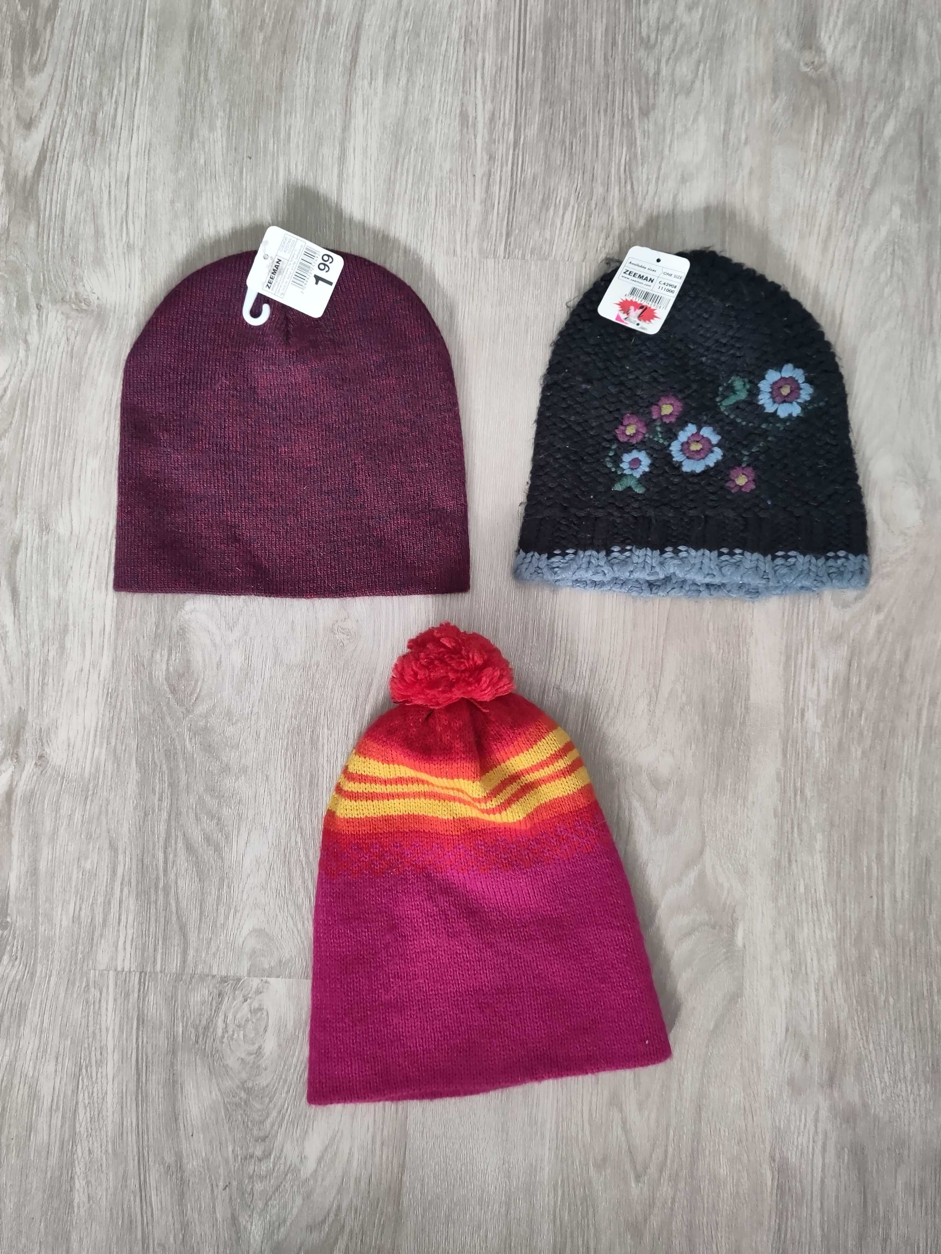 Conjunto de 3 gorros novos