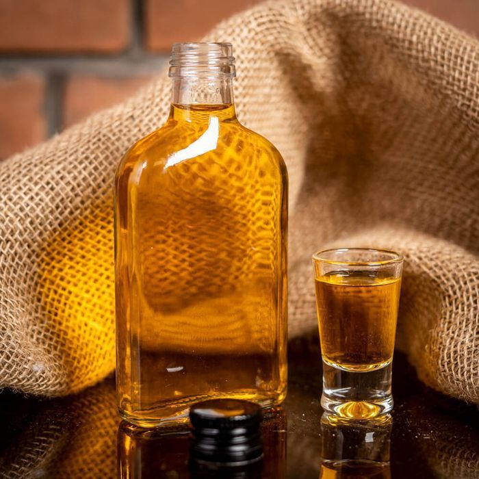 10x butelka PIERSIÓWKA 200 ml na sok nalewki wino + zakrętka