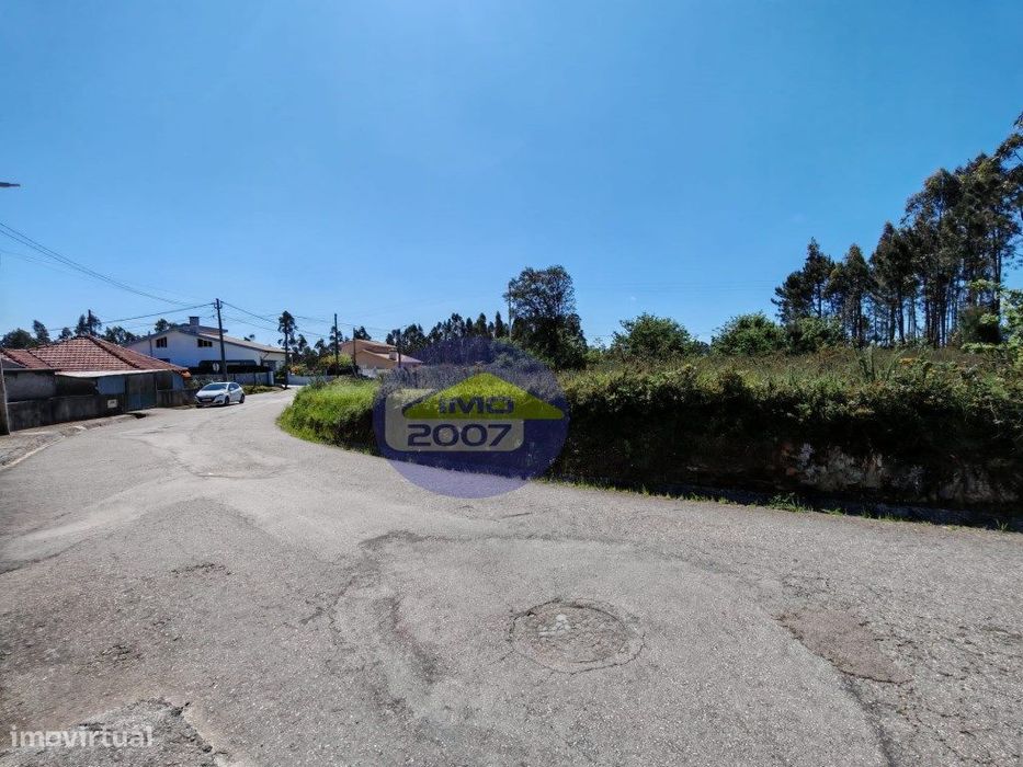 Terreno para construção em Arada