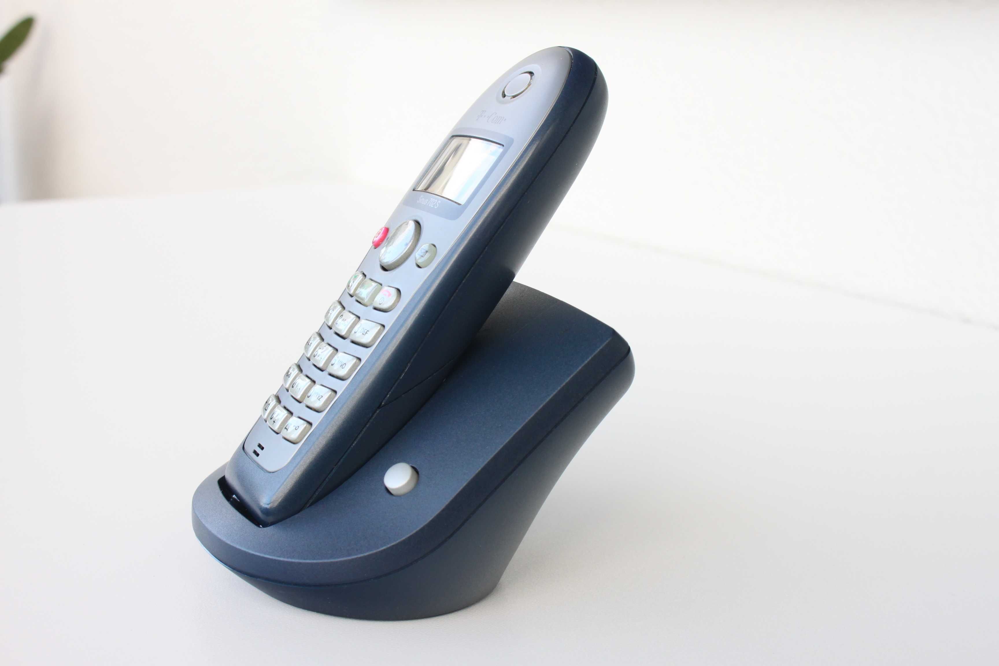 Telefon bezprzewodowy T-Com Sinus 712 + słuchawka  Sinus 702s