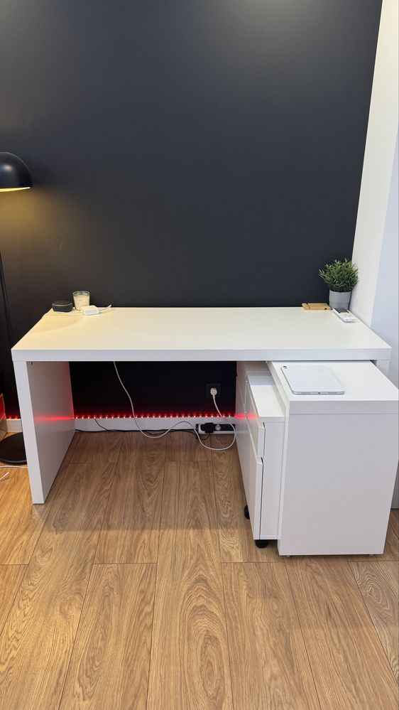 biurko ikea malm z szafkami