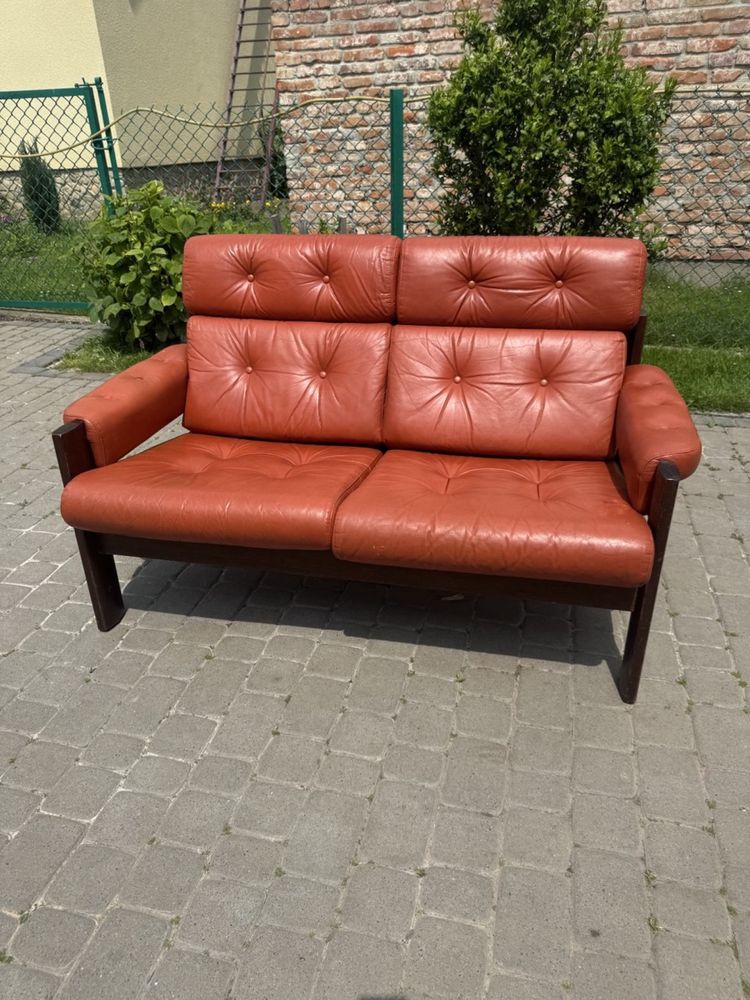Диван двійка шкіряний  Chesterfield